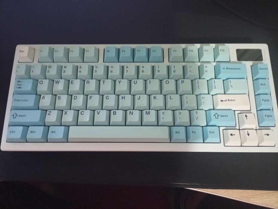 Продам игровую клавиатуру