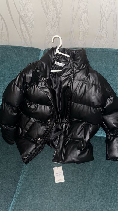 Продам куртку за 5000