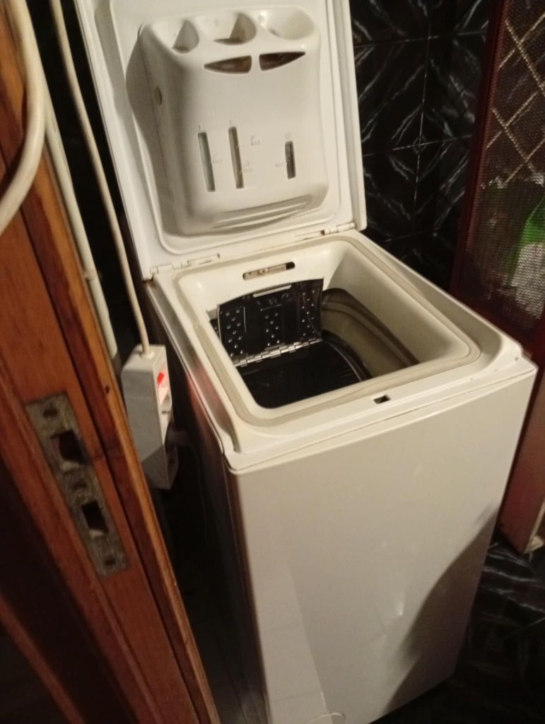 Masină de spălat automată.
