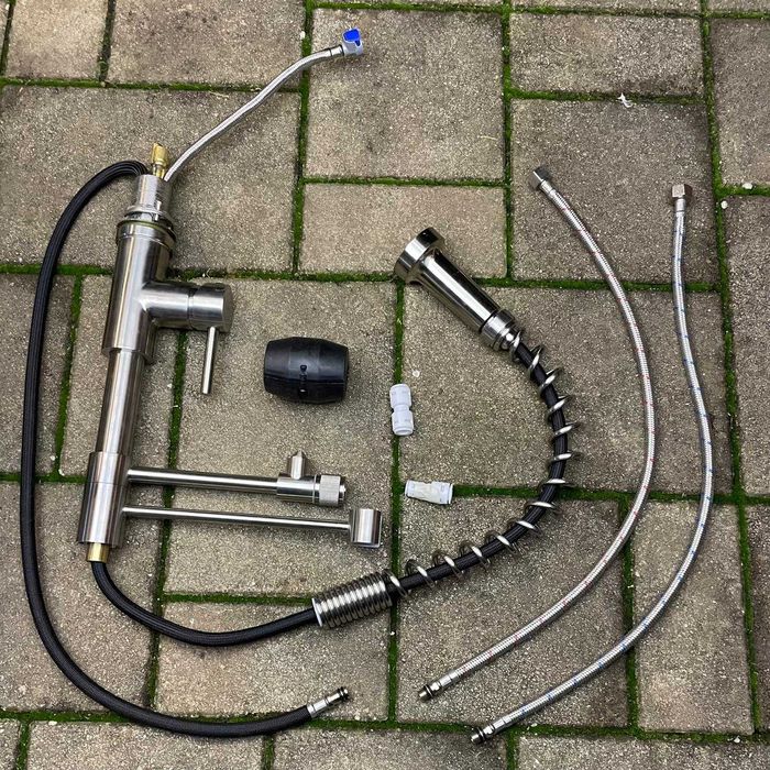 Baterie bucătărie 3-în-1 cu filtrare + dus extractibil, testată