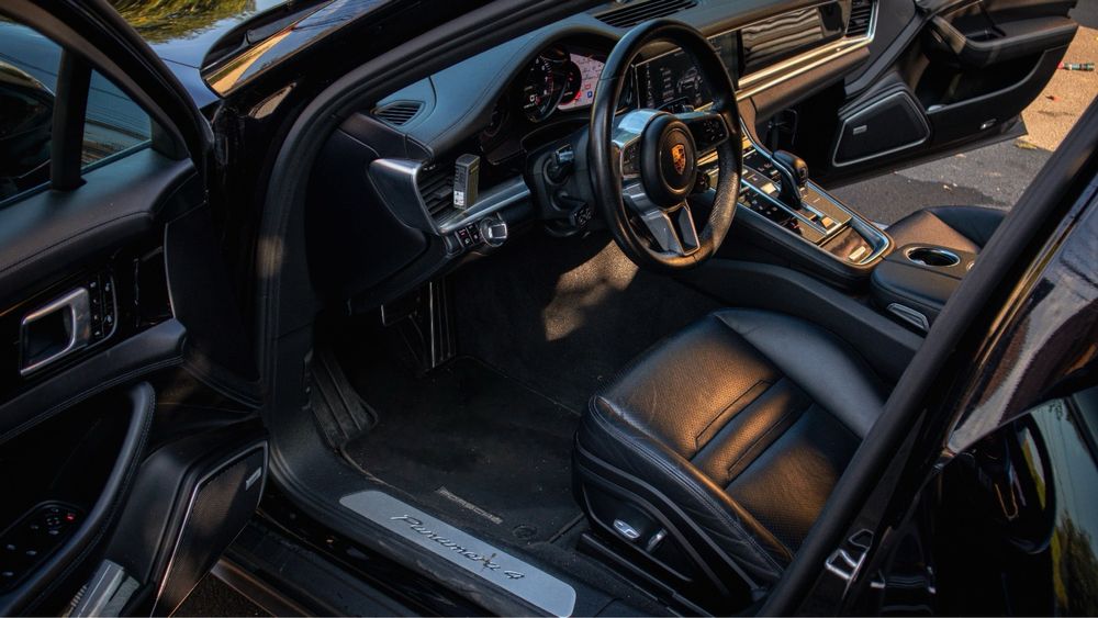 Porsche Panamera4 E-Hybrid