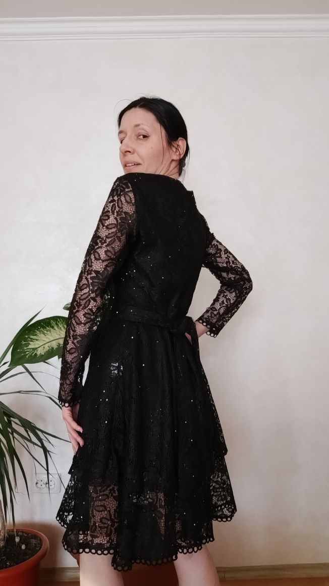 Rochie de ocazie cu dantelă
