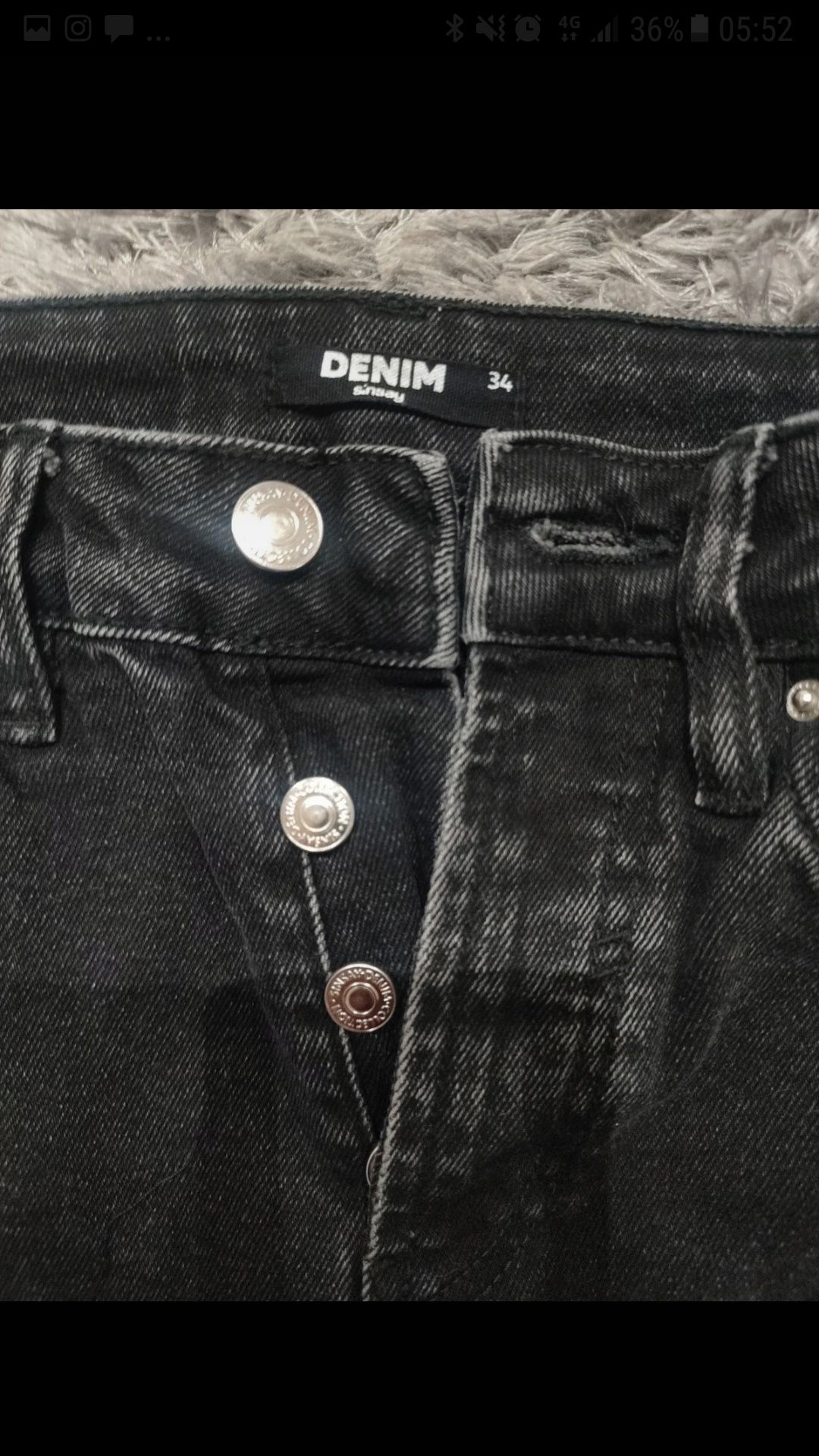 Blugi Mom Denim Sinsay