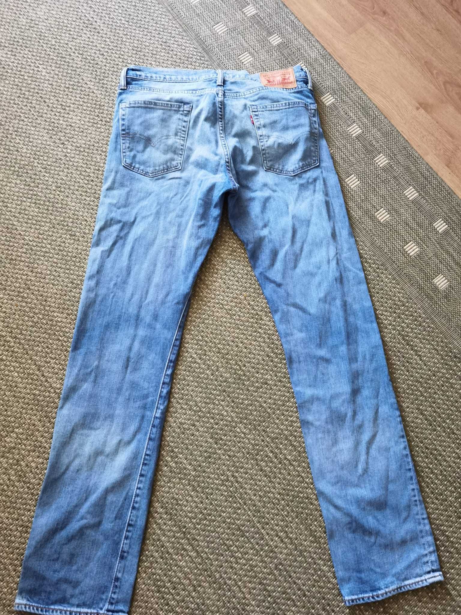 Blugi Levi's (nu True Religion, Evisu, Ed Hardy, etc.)