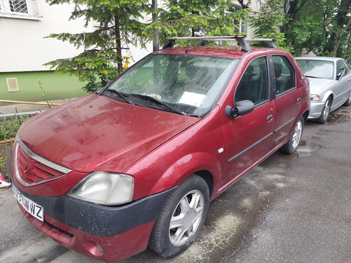 Dacia Logan, decembrie 2004, benzină, motor 1.6, AC, dotări