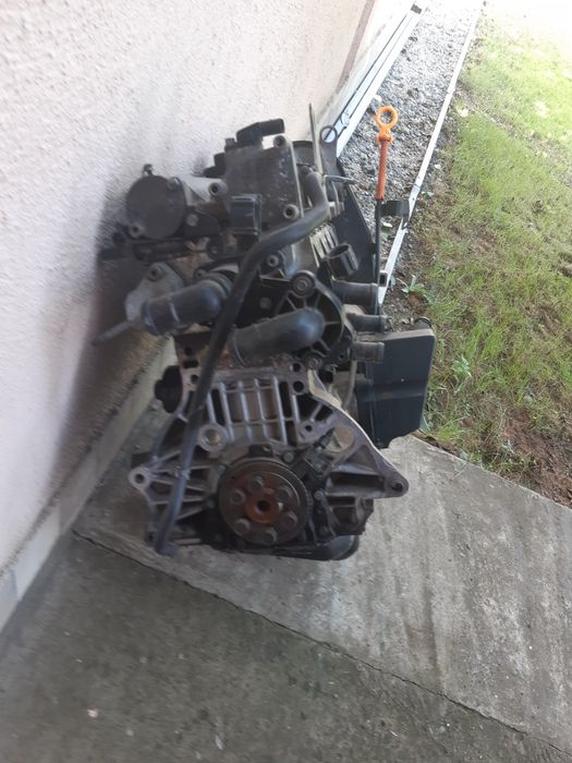 Vând motor Skoda Fabia 1.4 16V cu seria AUA distribuție pe lanț