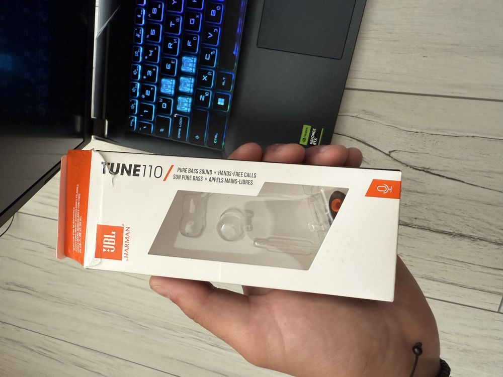 Продавам геймърски лаптоп MSI CYBORG 15 A13VE