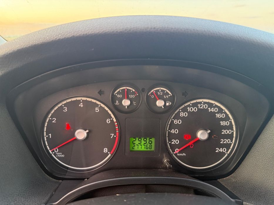 Vand Ford Focus 2, an 2005