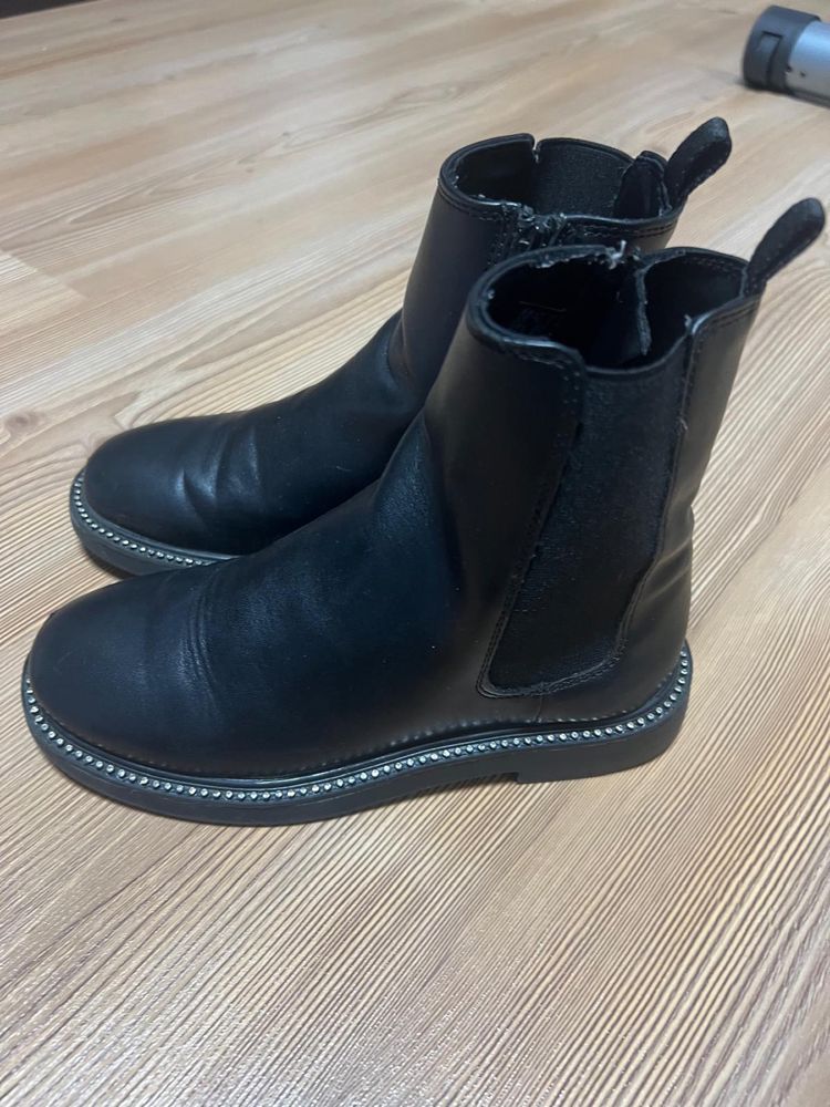 Боти на Zara,от ест.кожа