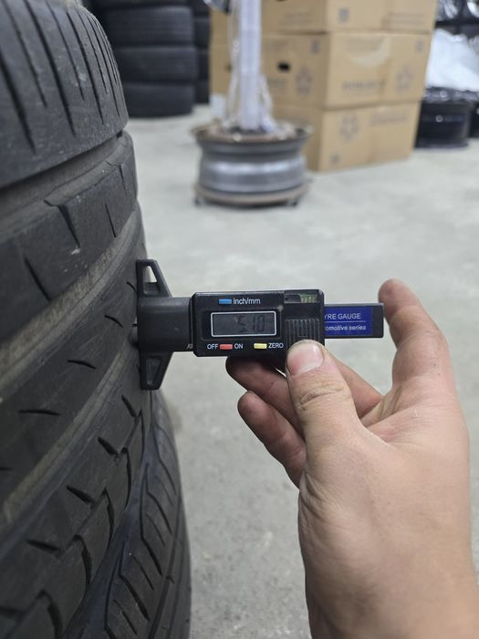 2 Броя 225/40/18 Continental 5mm