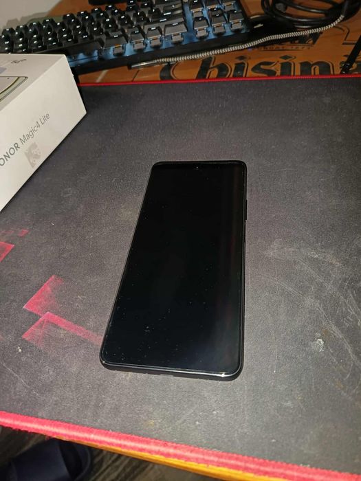 Vând/schimb honor magic 4 lite