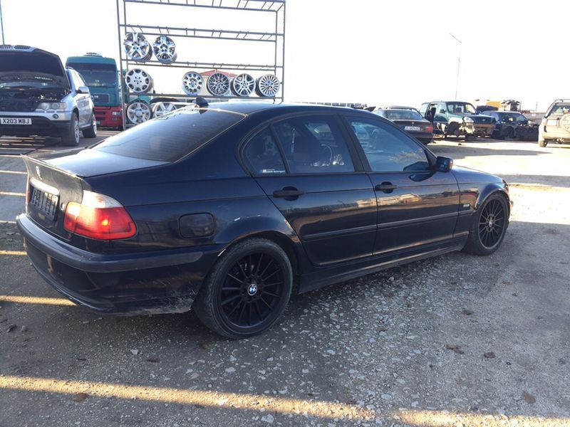 BMW 320D 136к.с на части
