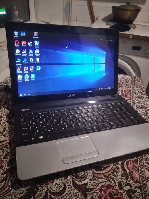 Ноутбук acer сотилади