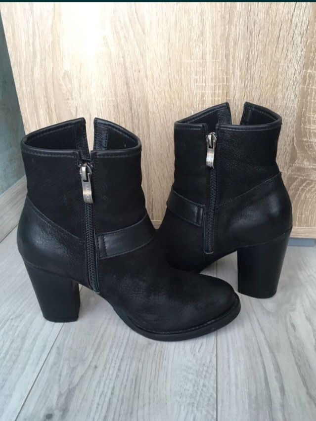 Botine piele impecabile