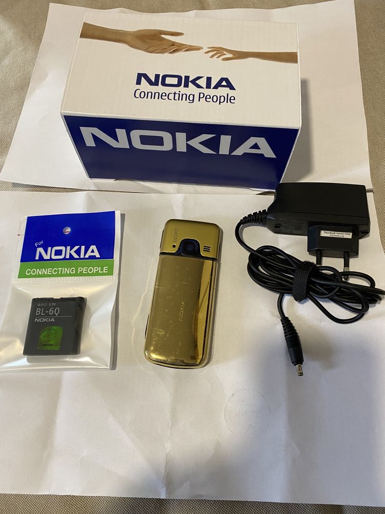 Nokia 6700 Gold,Auriu,impecabil ca nou