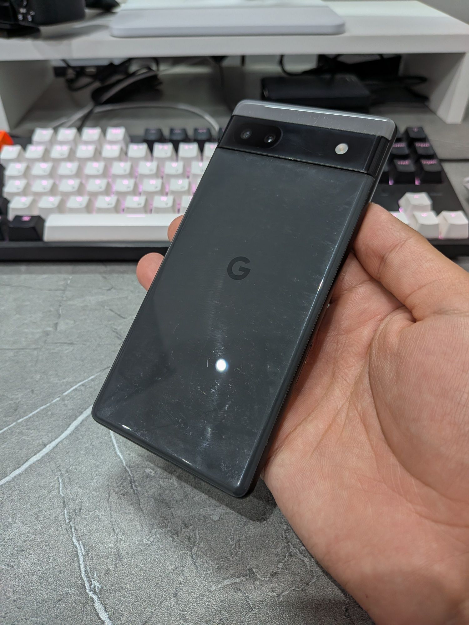 Продам Google Pixel 6a