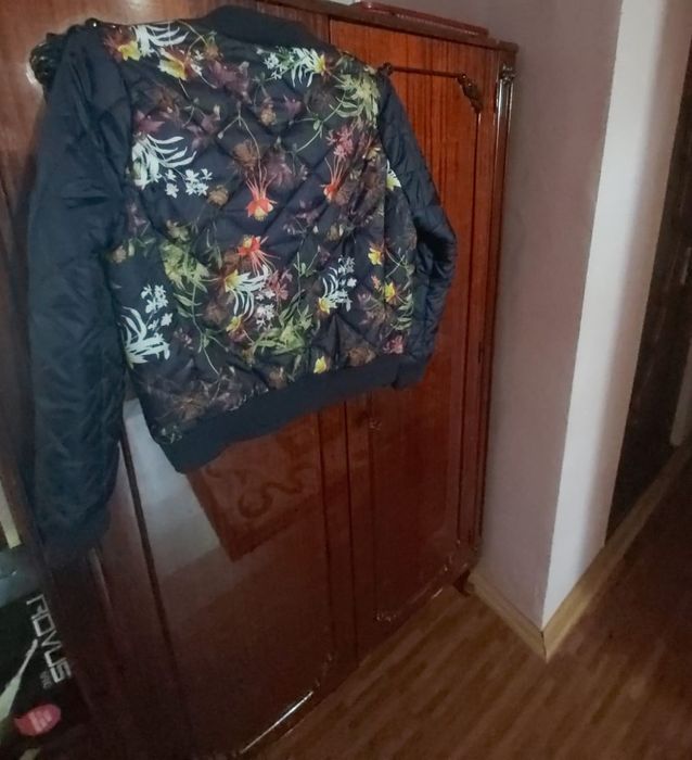 Greci moderne ,de  damă și de barbat Lee Cooper