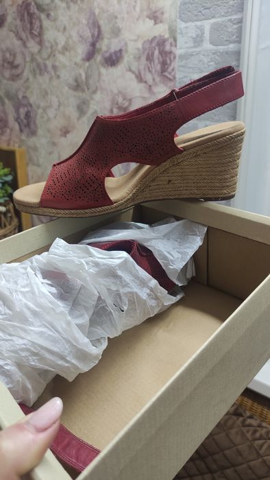 Босоножки . Clarks.