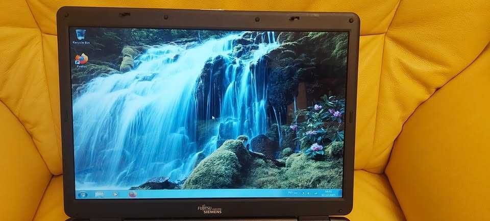 Laptop Fujitsu Siemens Pi1536. 15,6 inch