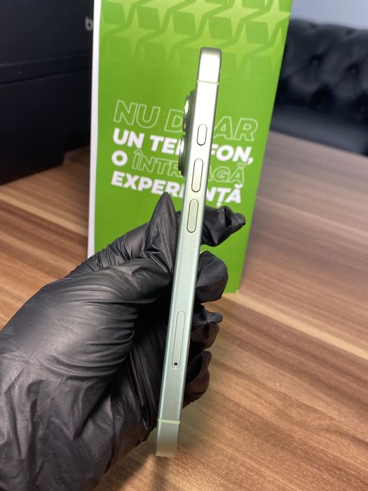 iPhone 17 • 256 GB • Sage