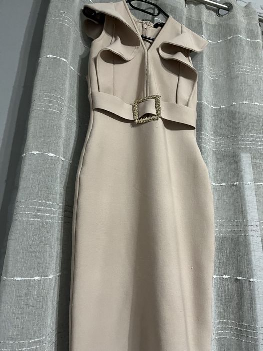 Rochie crem de seara