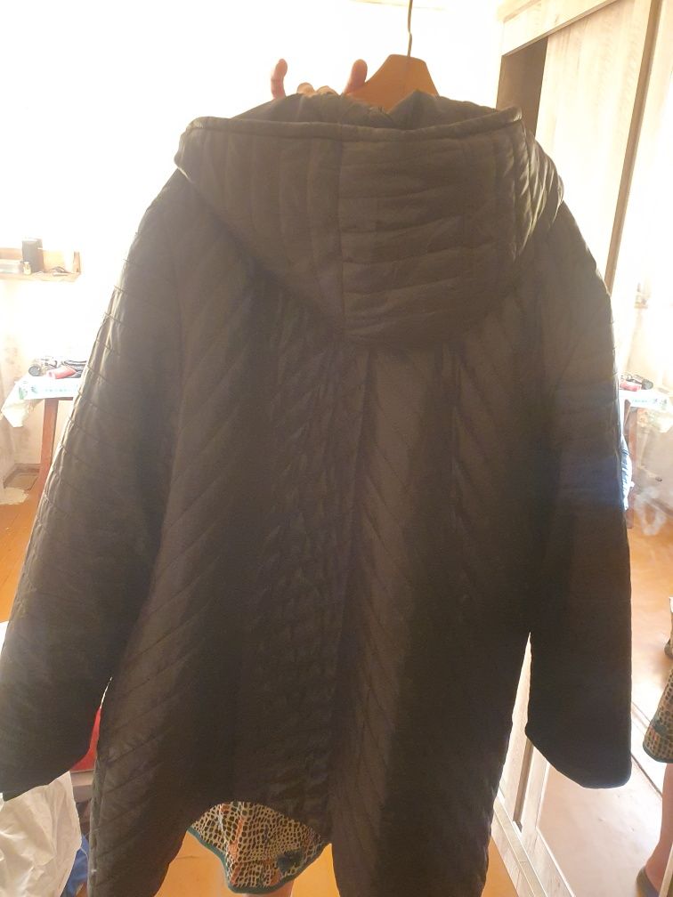Женская куртка новая 62 размер