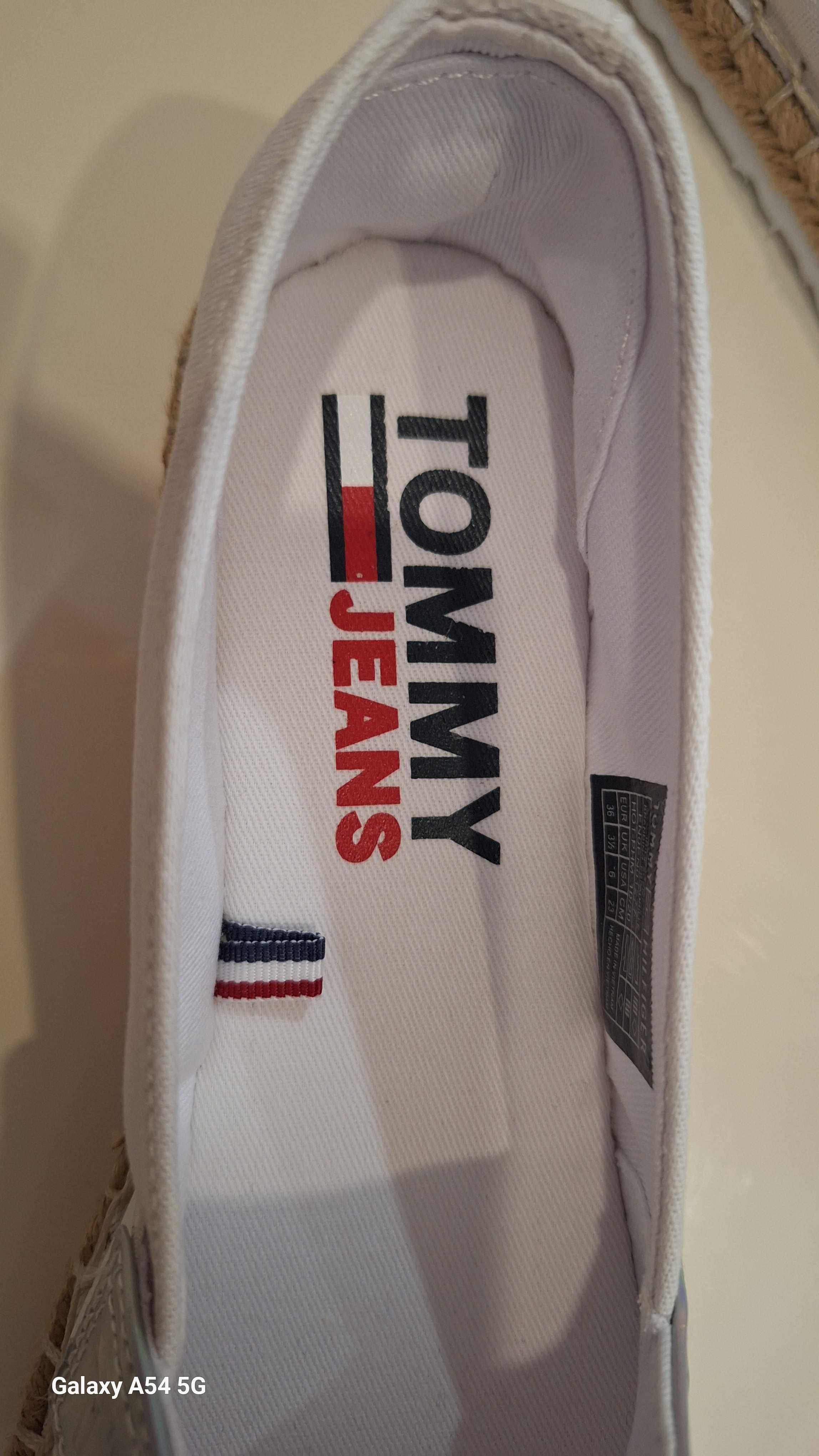 Еспадрили от колекция Tommy Hilfiger. Размер 36.