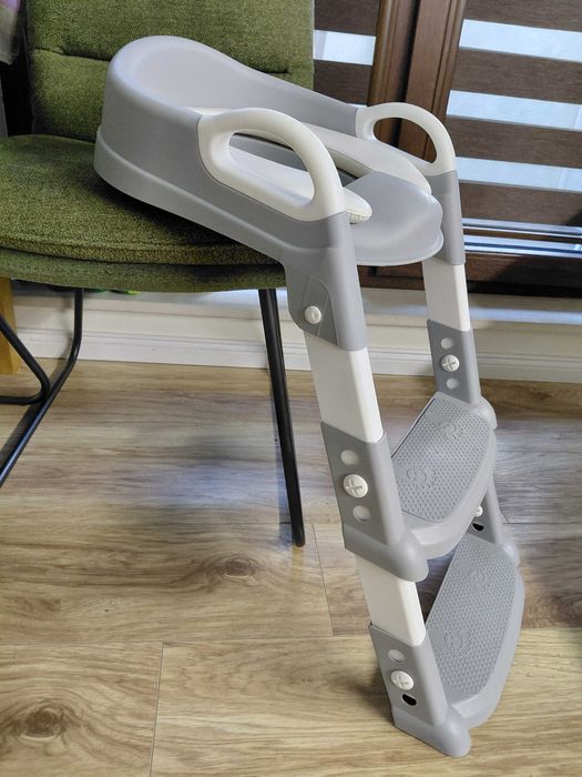 Разтегателна регулируема детска седалка за тоалетна със стълбичка