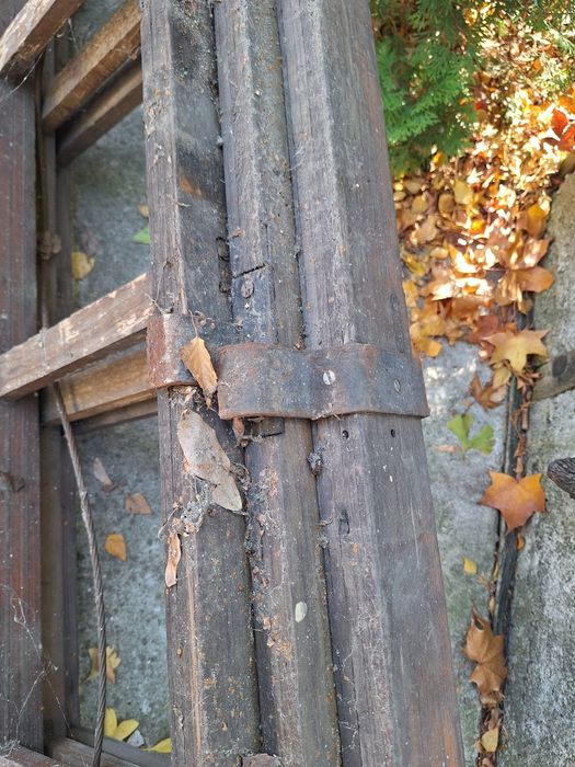 Scară veche de pompieri, din lemn, culisantă