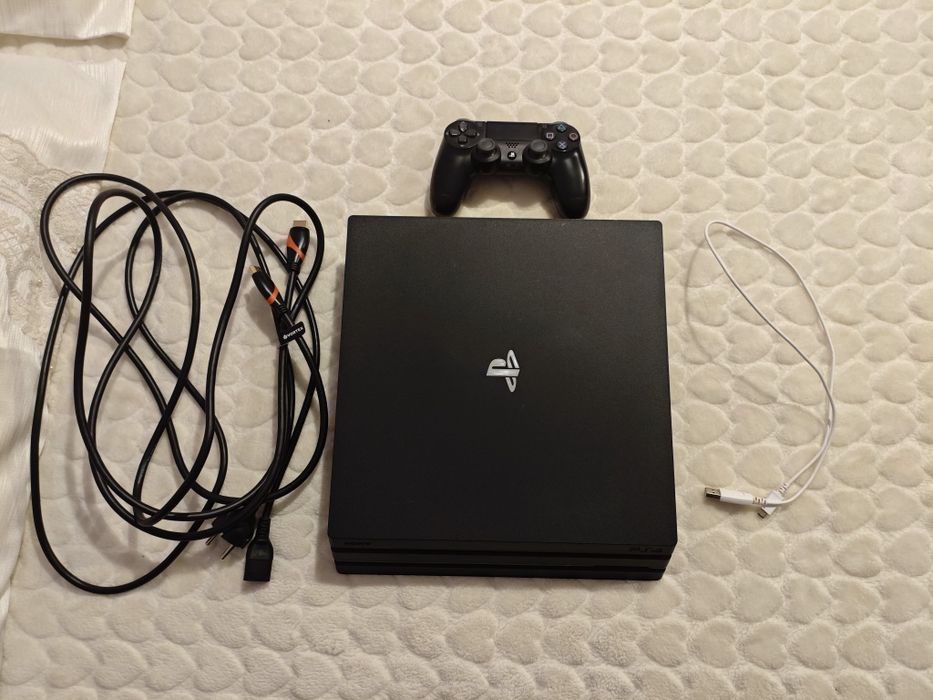 PS4 Pro Playstation 4 Pro 1tb + maneta si cabluri