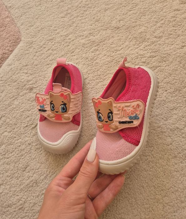 Детски дишащи пантофки/обувки за момиче