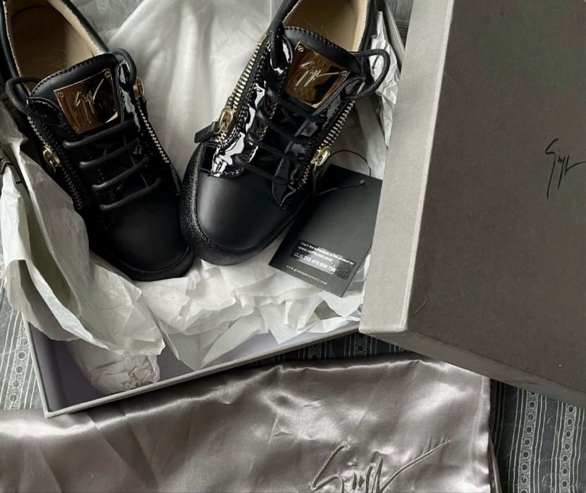 Giuseppe Zanotti oroginali