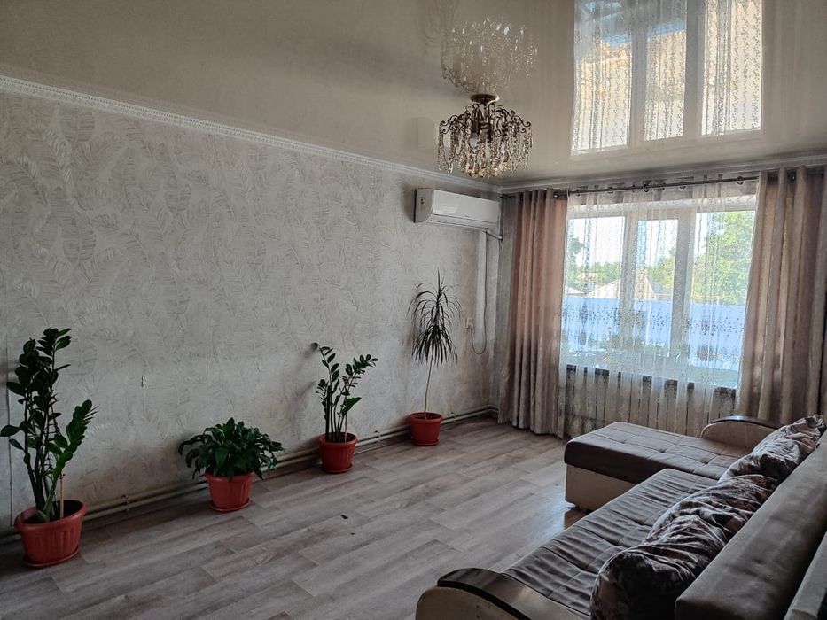 Срочно торг продаётся 3-х комнатная квартира