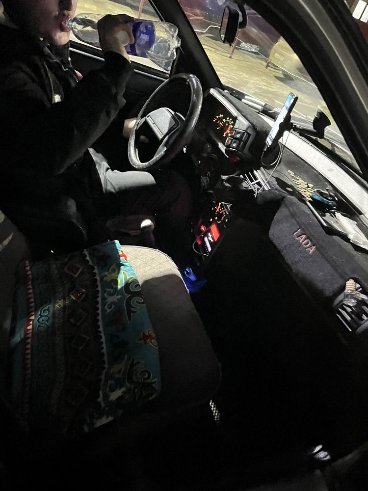 Lada 2110.