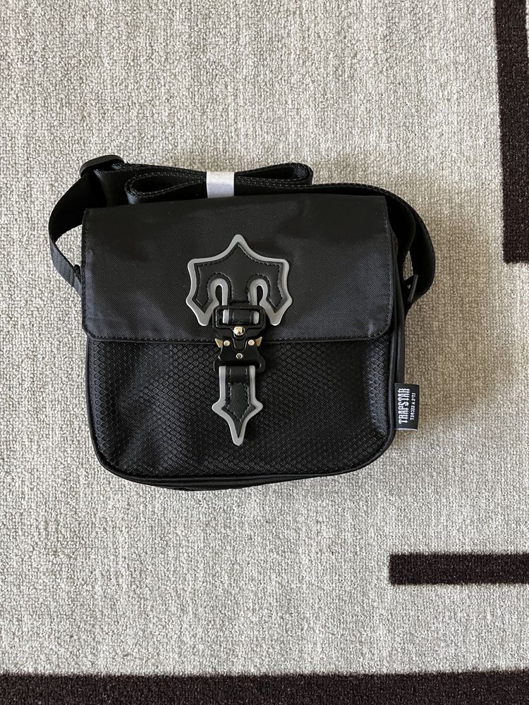 Trapstar bag чанта