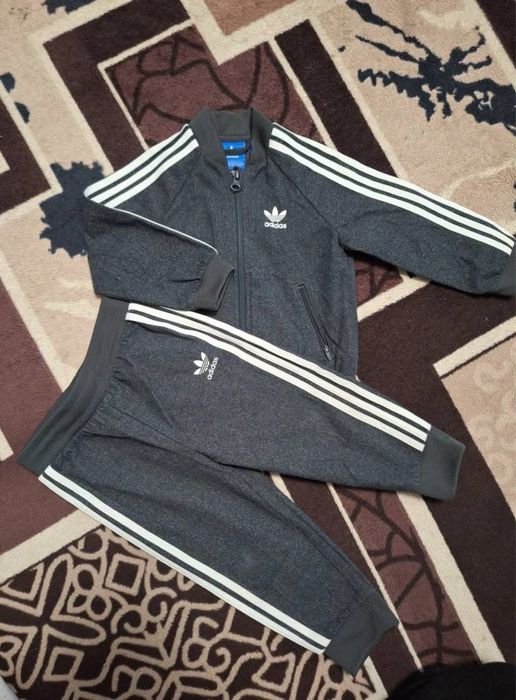 Lot trening baietel 90 lei