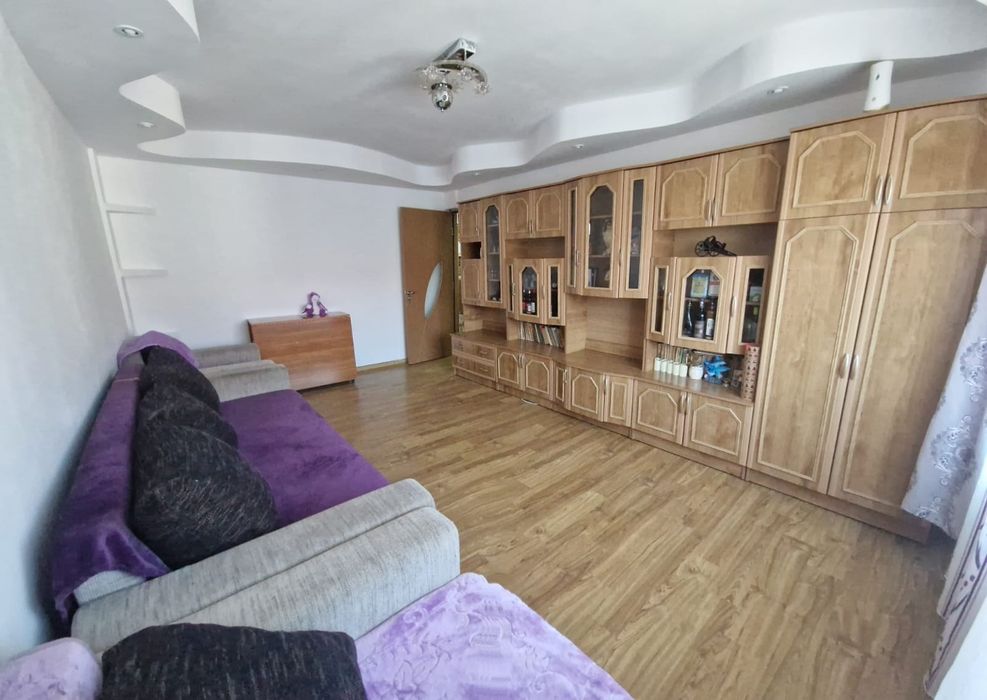 Apartament cu 3 camere,Rovinari
