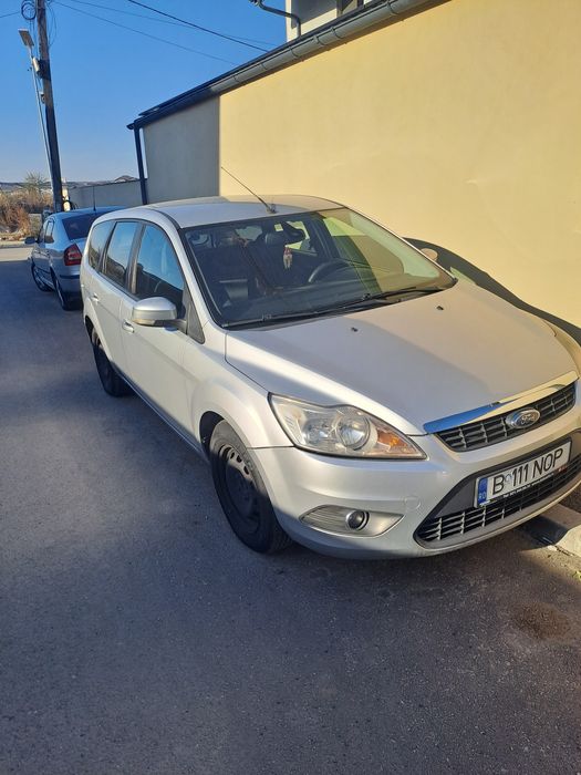 Vand Ford Focus pachet titanium 3000 euro