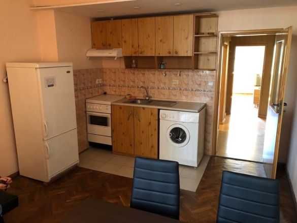 Дава се под наем Двустаен апартамент в Бургас, Център - 60 кв.м за 175 € - Снимка #7