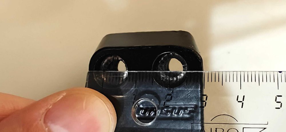 Регулируема опорна стойка за колело URSUSS Wave 18 mm