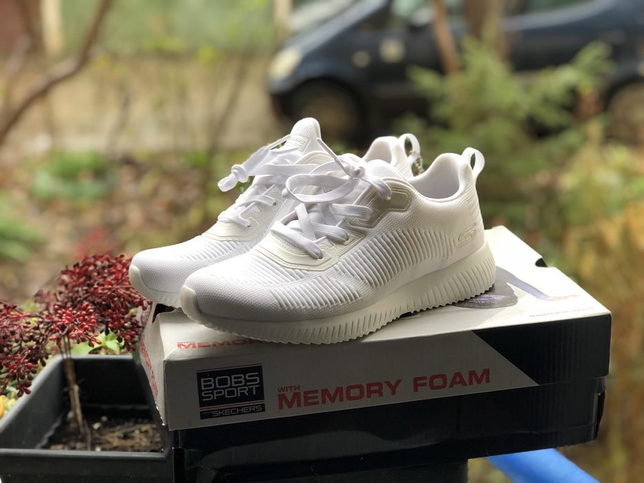 Skechers noi marimea 39