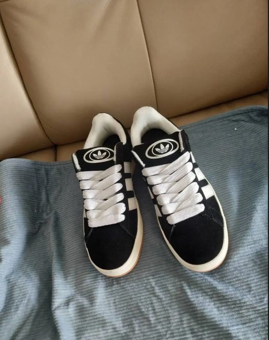 Женская кроссовка туфли 41