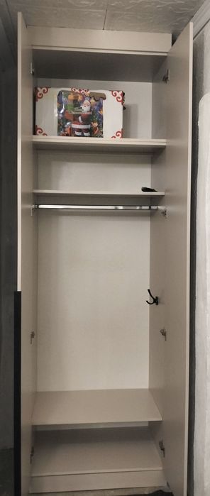 Срочно продам новый шкаф. Можно как шефонер или прихожая.