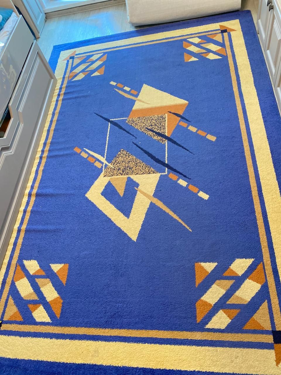Продаётся ковер 2×3