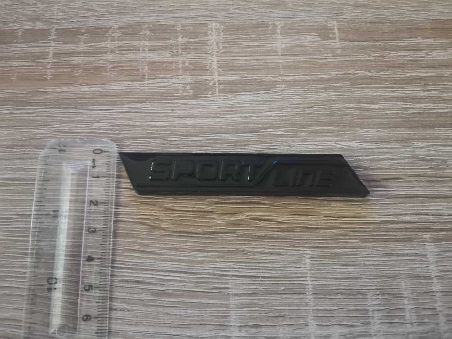 Skoda Sportline черен гланц емблема