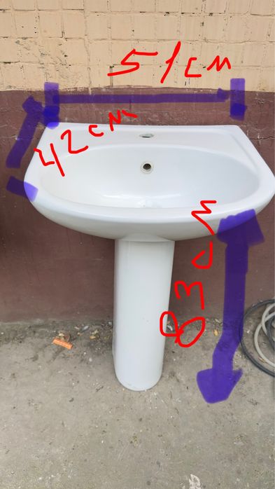 Умывальник керамин б/у