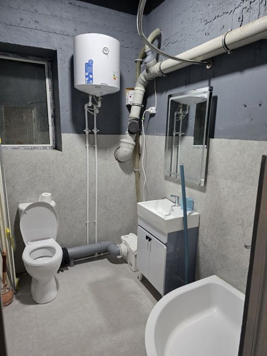 Не жилое 1 этаж 46 квад с ремонтом и мебелью