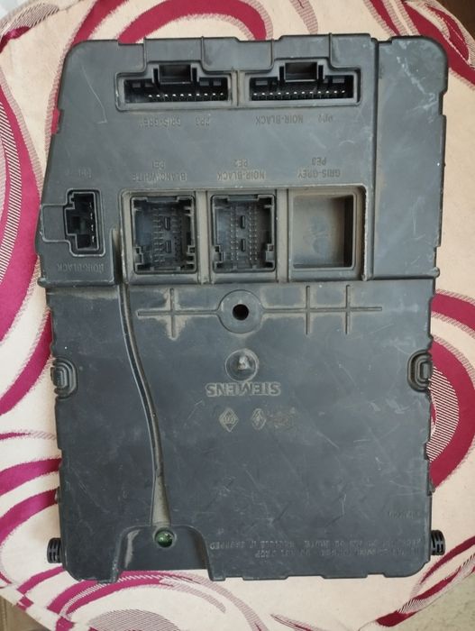 Calculator , Modul confort UCH N2 LIGHT INT  Renault Megane 2 1.5 dci