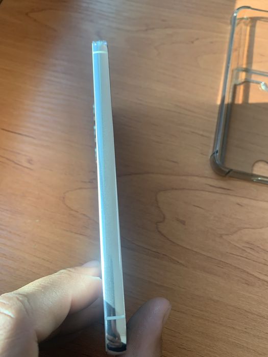 Samsung s 23 5g 8/256 gb srochna sotiladi