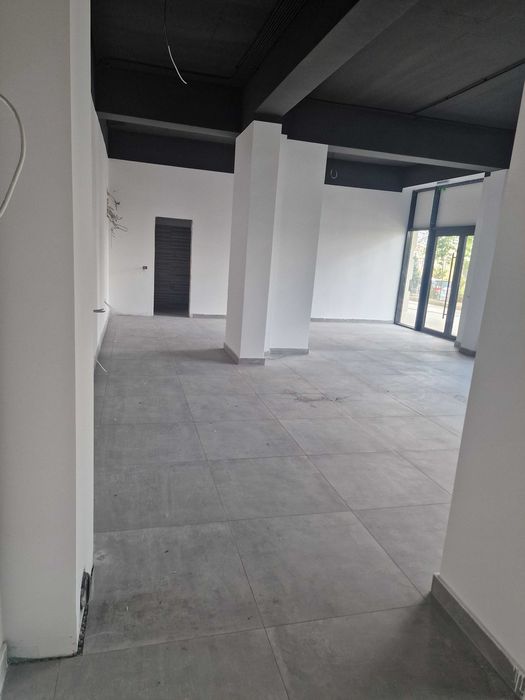 Spațiu comercial  NOU